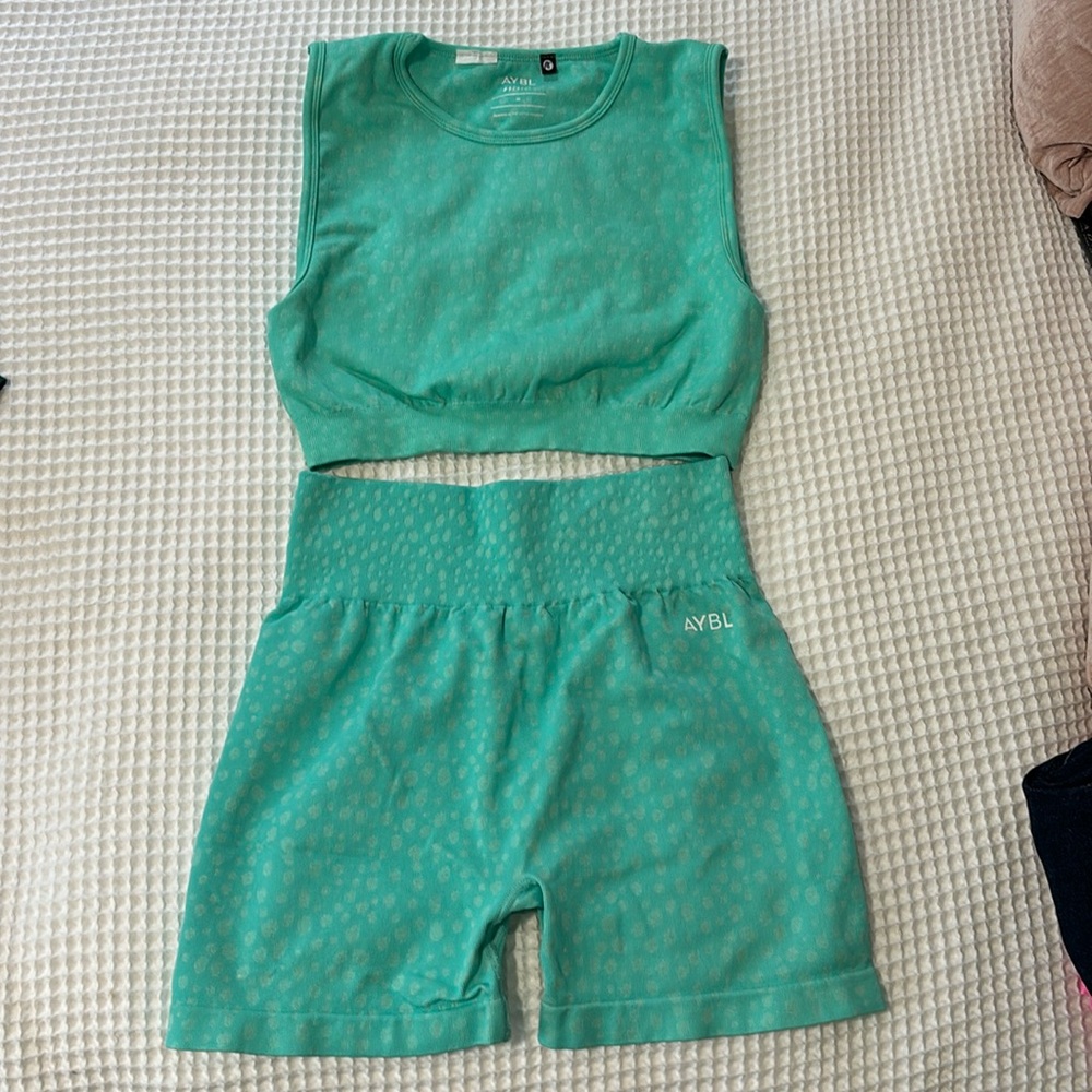 AYBL Women’s Workout Set